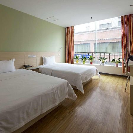 E+ Hotel Guangzhou Baixin Branch Exterior photo